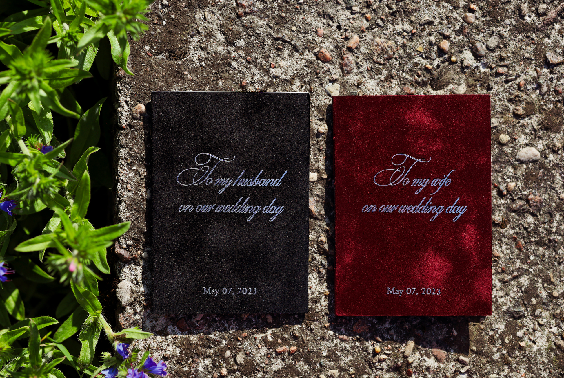 Personalized Black and Red Vows Booklets, His and Her Modern Vow Cases, Customized Velvet Paper Wedding Vows Books, Bridal Shower Gift